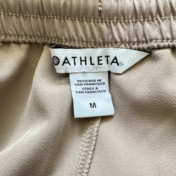 Athleta Promenade Cargo Pant Womens Medium Tan Khaki Wide Leg New 472171 - Picture 6 of 7